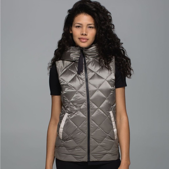 SOLD Lululemon Reversible Vest - Picture 2 of 12